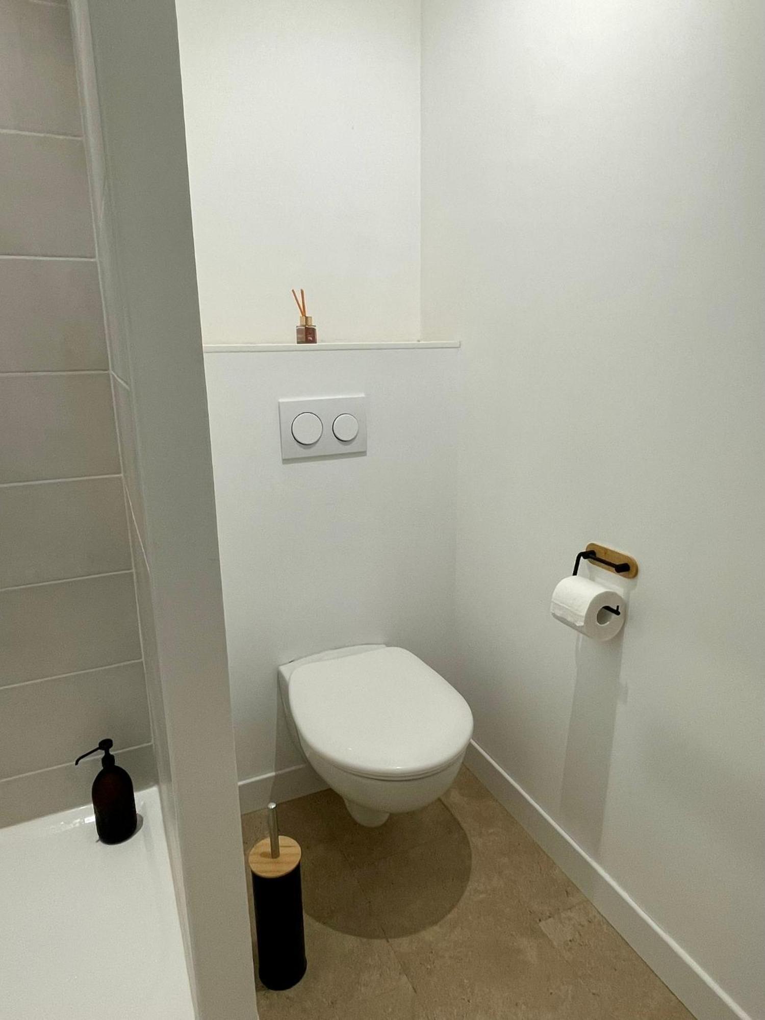 Appartement A La Campagne LʼIsle-sur-la-Sorgue Exterior foto